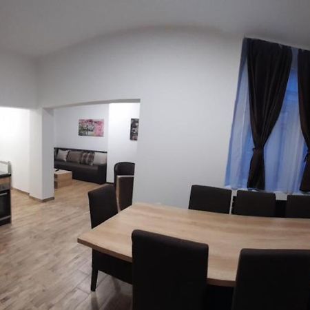 Apartment Artistika Belgrade Exterior photo